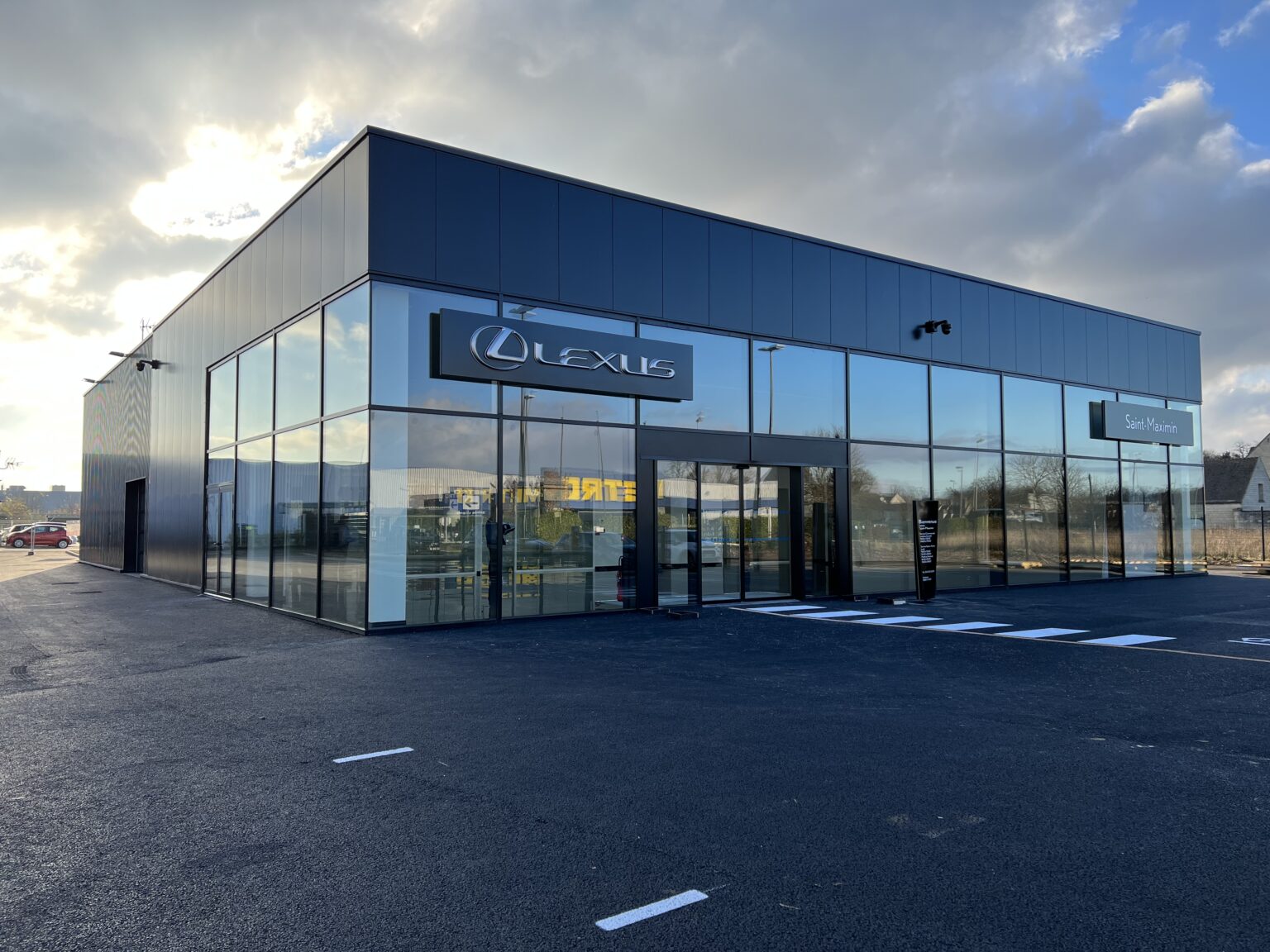 Enveloppe de bâtiment réalisée par CEMIBAR